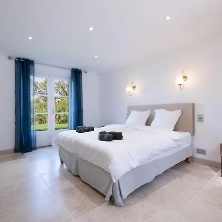 Luxury Villas At Βίλα Grimaud