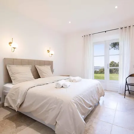 Luxury Villas At Βίλα
