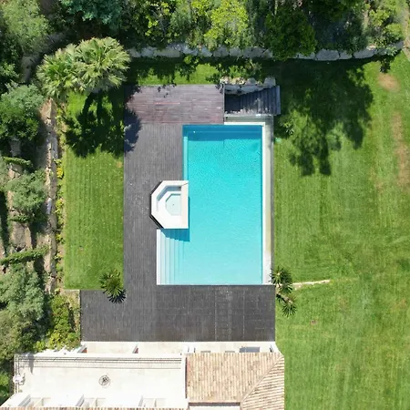 Βίλα Luxury Villas At *