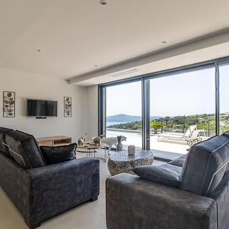Luxury Villas At Grimaud