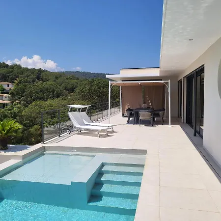 Luxury Villas At Βίλα *